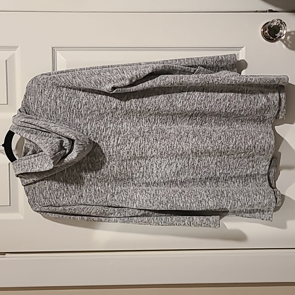 Coldwater Creek, hooded cardigan with front pockets.  Size PS. - Picture 2 of 7